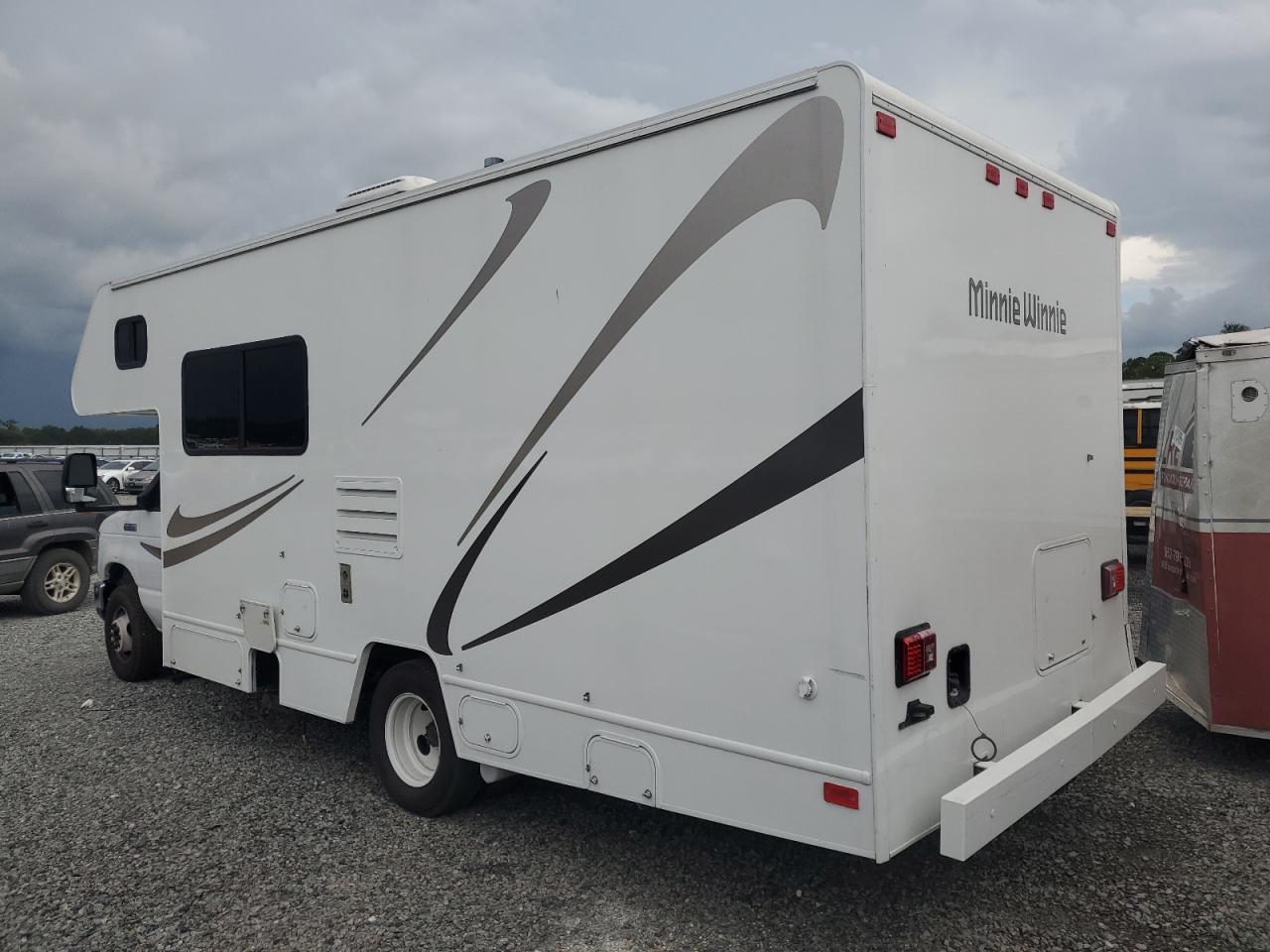 2019 FORD ECONOLINE E350 SUPER DUTY CUTAWAY VAN — снимка 4