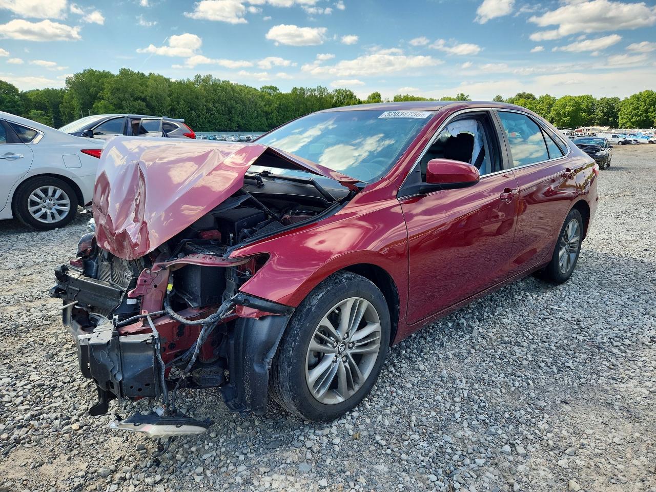 2016 TOYOTA CAMRY SE