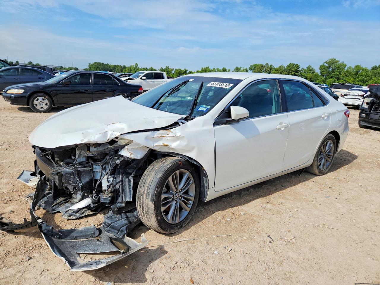 2017 TOYOTA CAMRY SE
