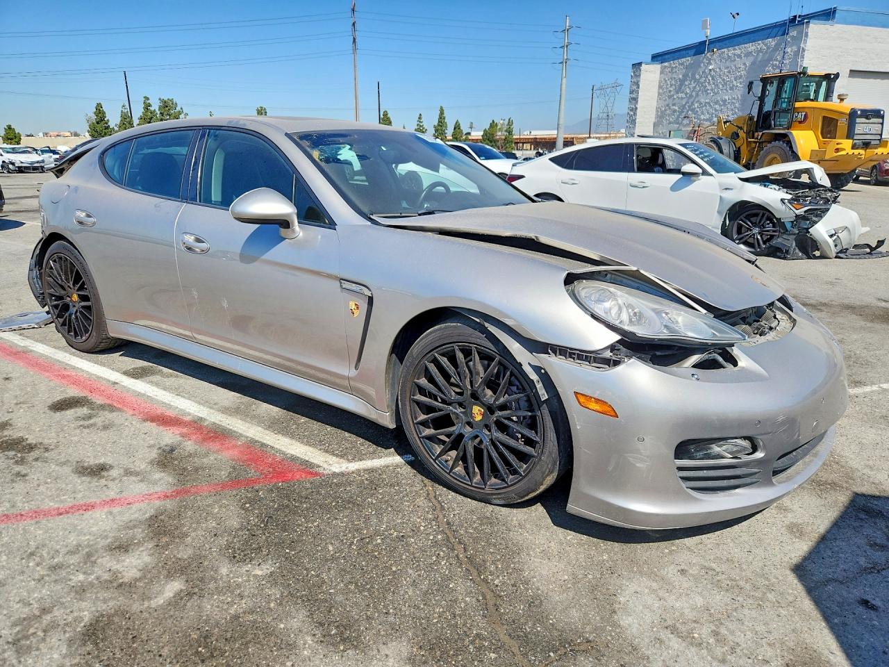 2013 PORSCHE PANAMERA 2/4 — снимка 4