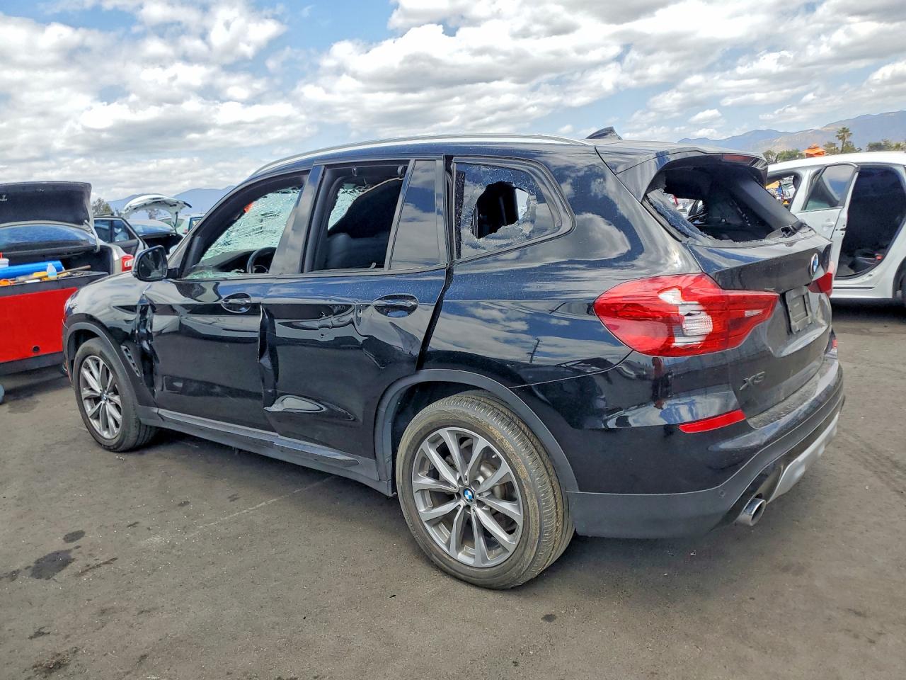 2019 BMW X3 SDRIVE30I — снимка 2
