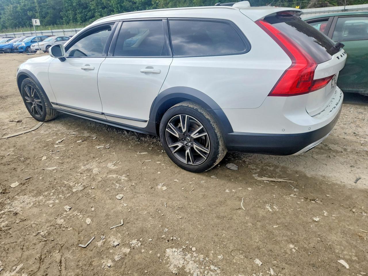 2017 VOLVO V90 CROSS COUNTRY T6 INSCRIPTION — снимка 2
