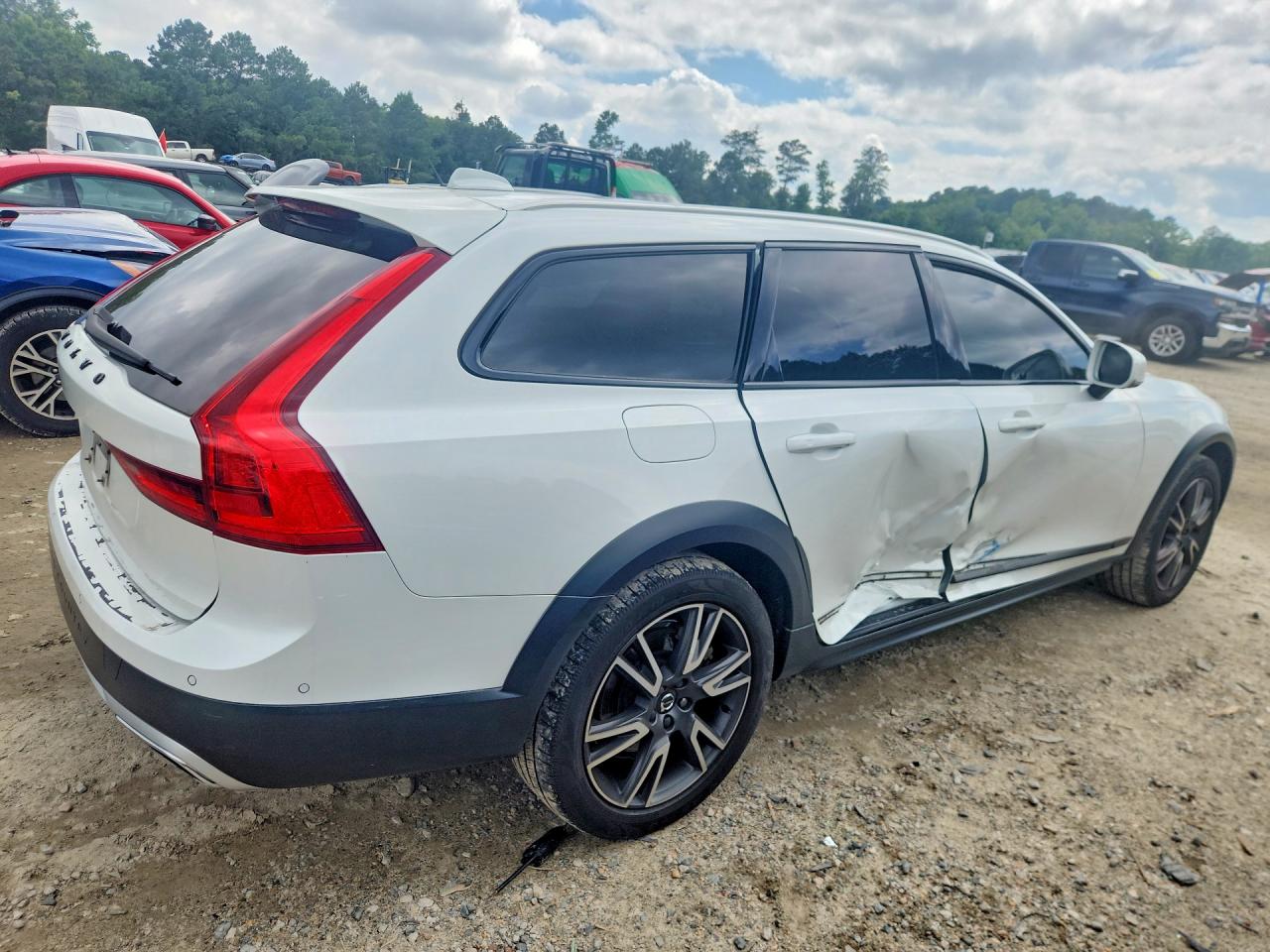 2017 VOLVO V90 CROSS COUNTRY T6 INSCRIPTION — снимка 3