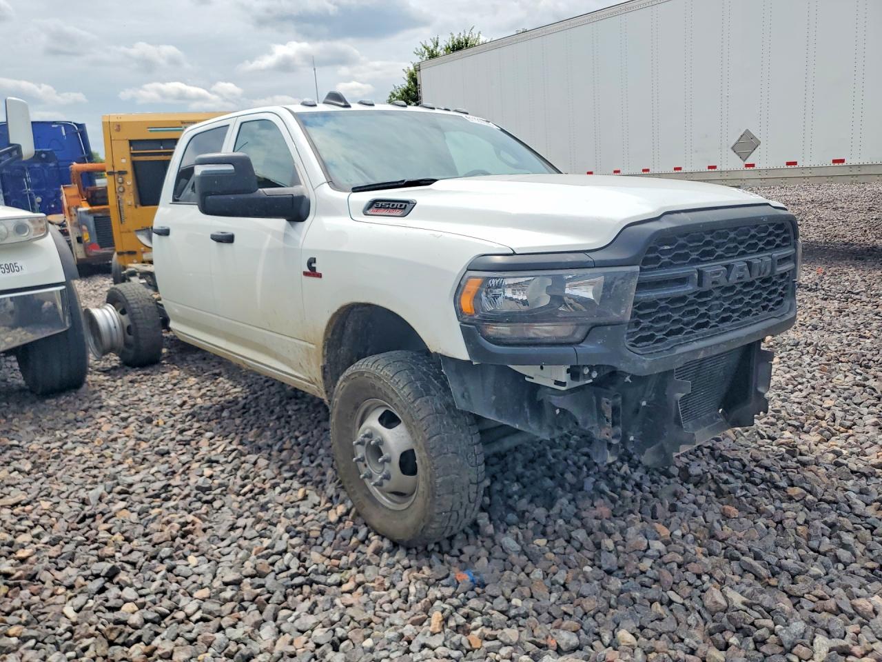 2024 RAM 3500 — снимка 4