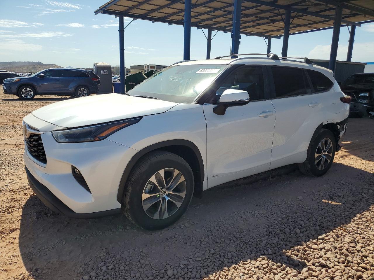 2026 TOYOTA HIGHLANDER HYBRID XLE