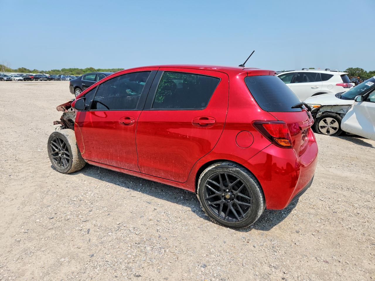 2017 TOYOTA YARIS 5-DOOR L FLEET — снимка 2