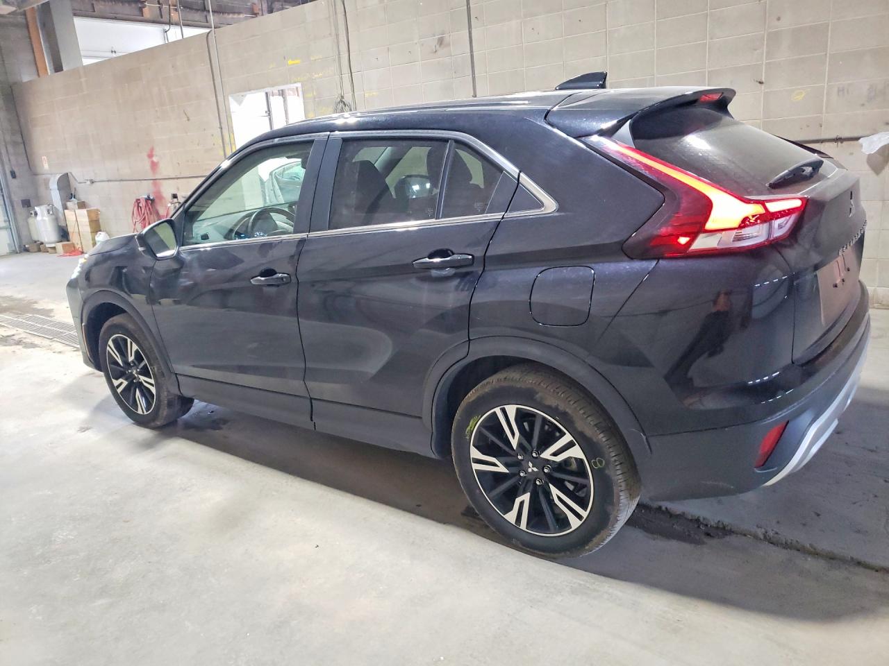 2025 MITSUBISHI ECLIPSE CROSS SE — снимка 2