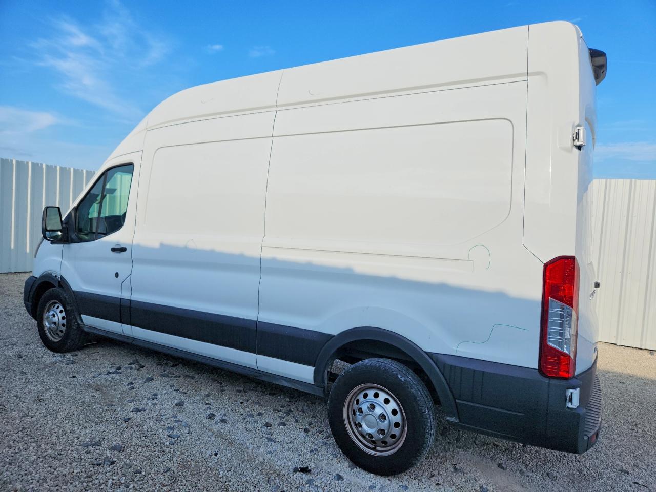 2022 FORD TRANSIT T-250 — снимка 2