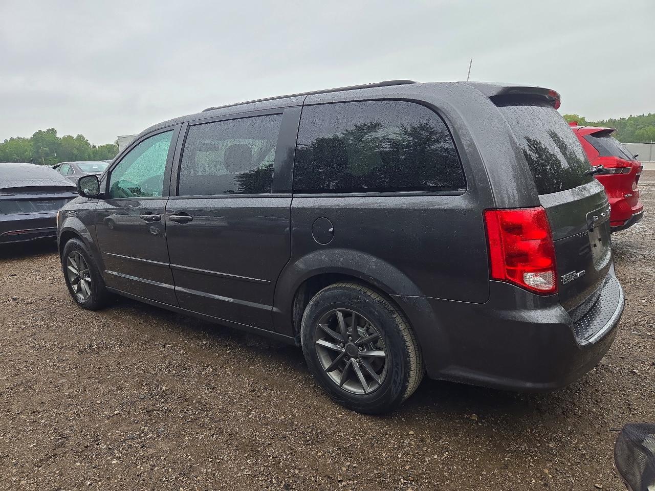 2017 DODGE GRAND CARAVAN SE — снимка 2