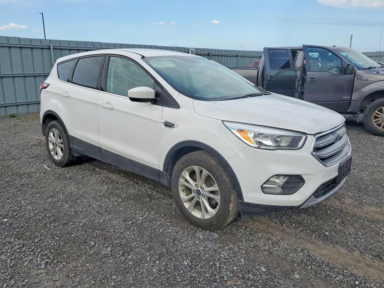 2017 FORD ESCAPE SE — снимка 4