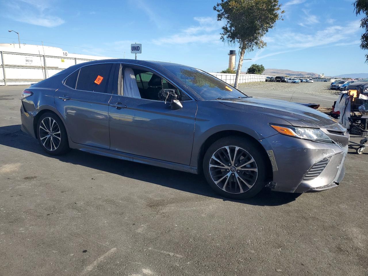 2019 TOYOTA CAMRY SE — снимка 4