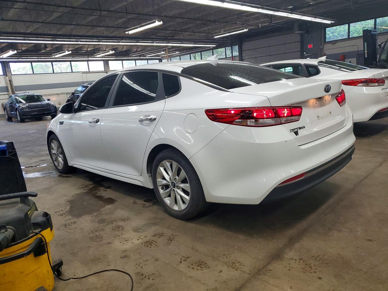 2016 KIA OPTIMA LX — снимка 2