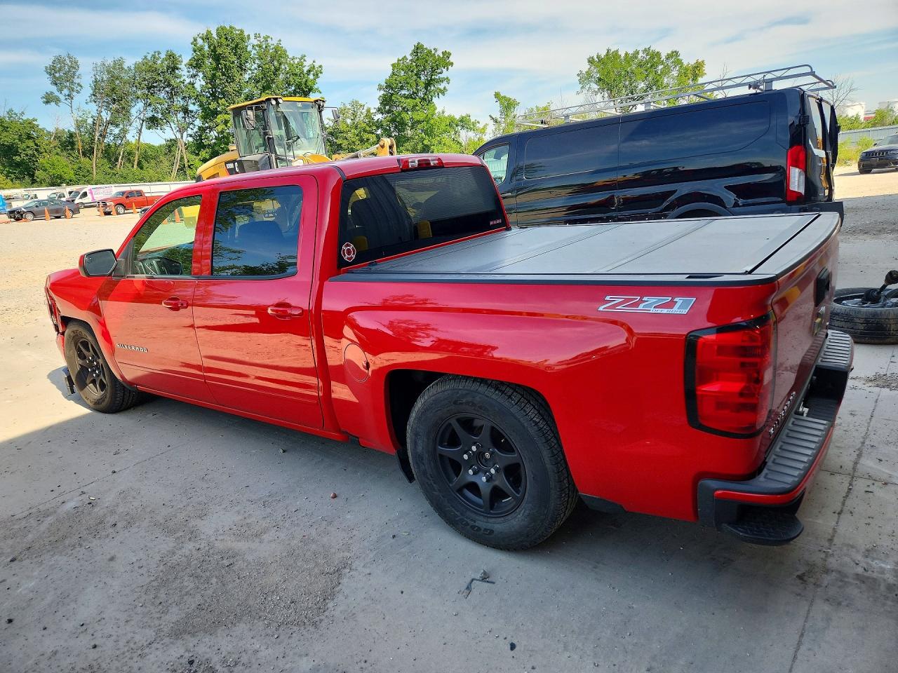 2017 CHEVROLET SILVERADO K1500 LT — снимка 2