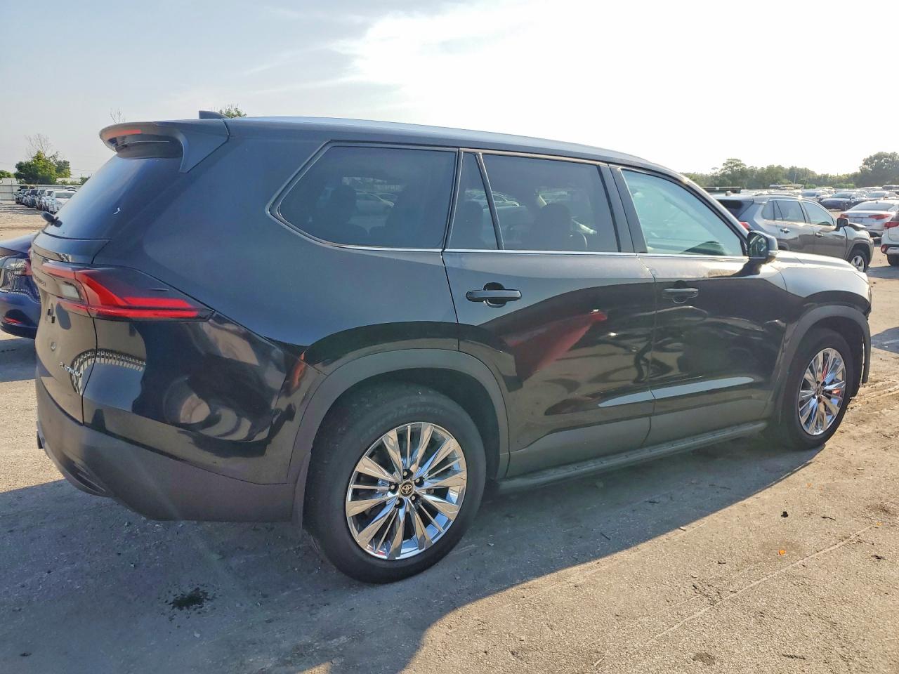 2026 TOYOTA GRAND HIGHLANDER PLATINUM — снимка 3