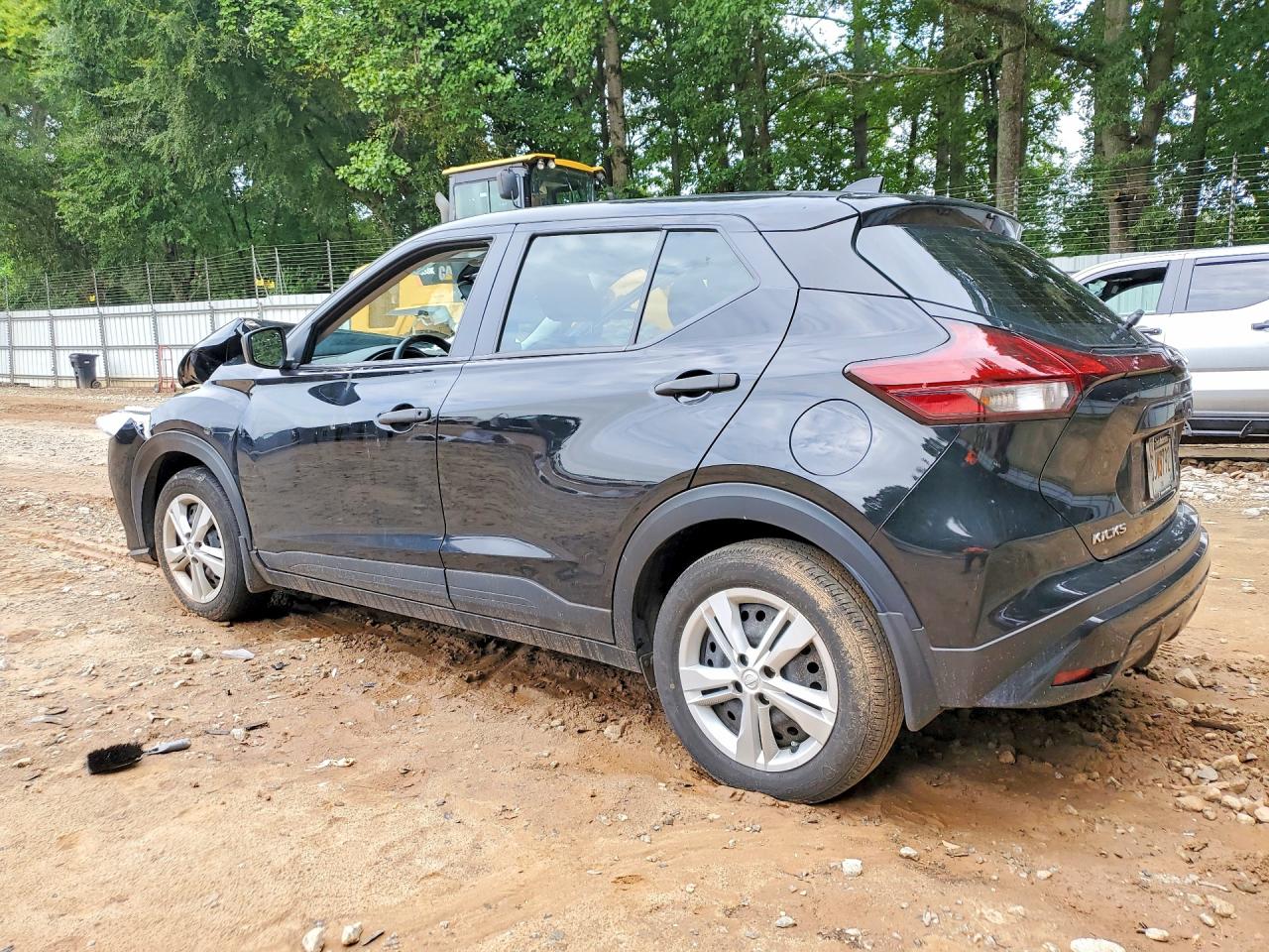 2023 NISSAN KICKS S — снимка 2
