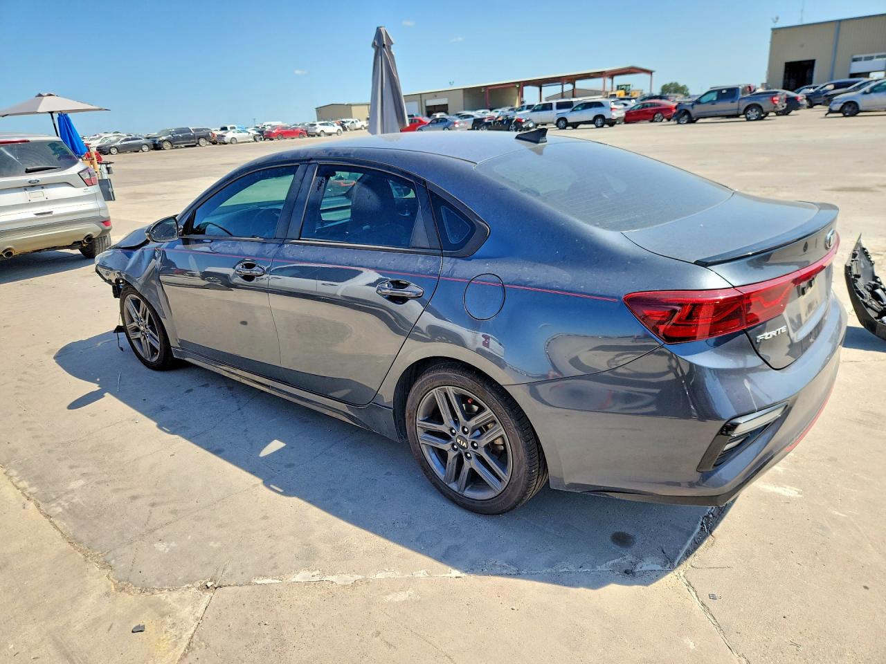 2021 KIA FORTE GT LINE — снимка 2