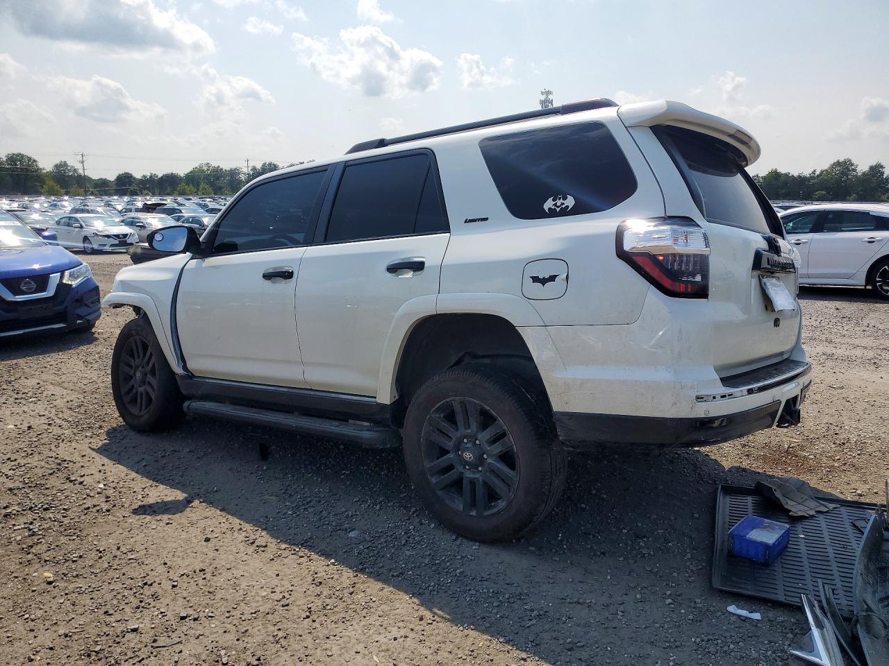 2021 TOYOTA 4RUNNER NIGHTSHADE EDITION — снимка 2