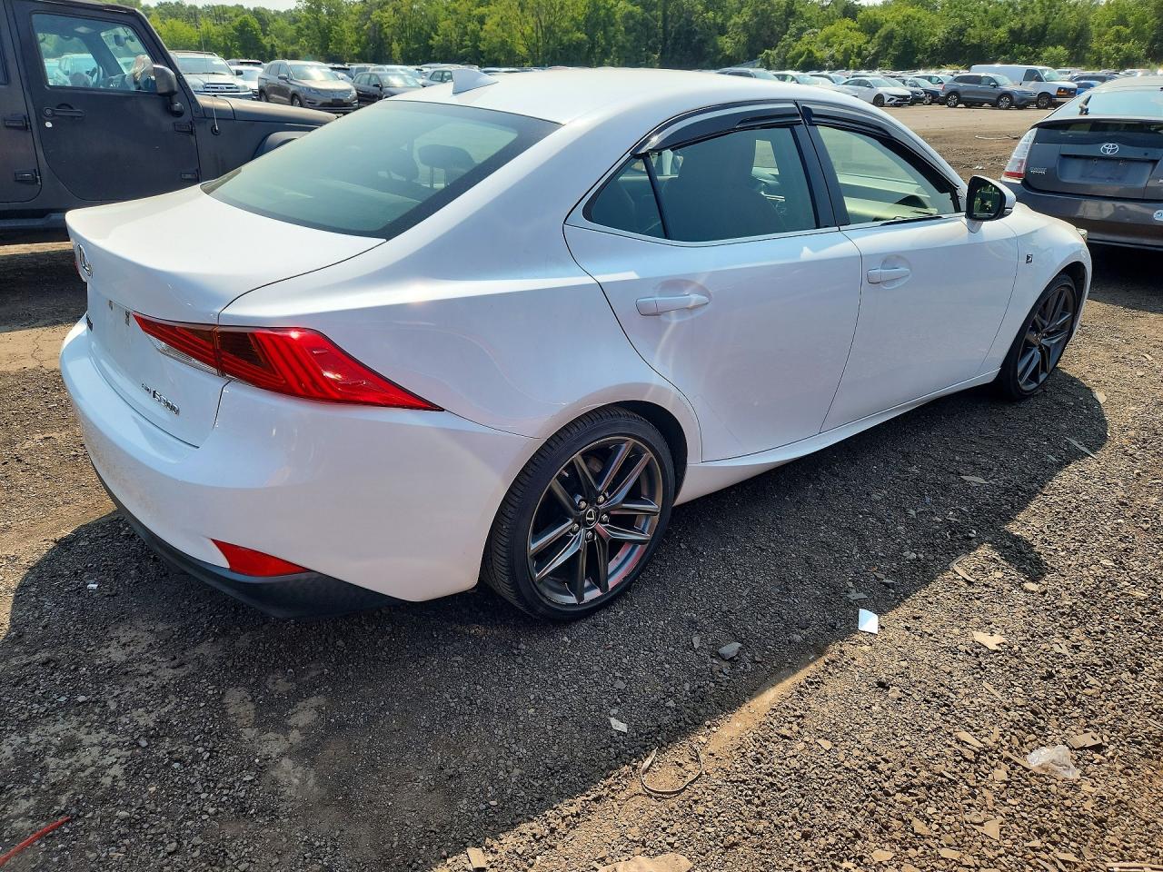 2018 LEXUS IS 300 — снимка 3