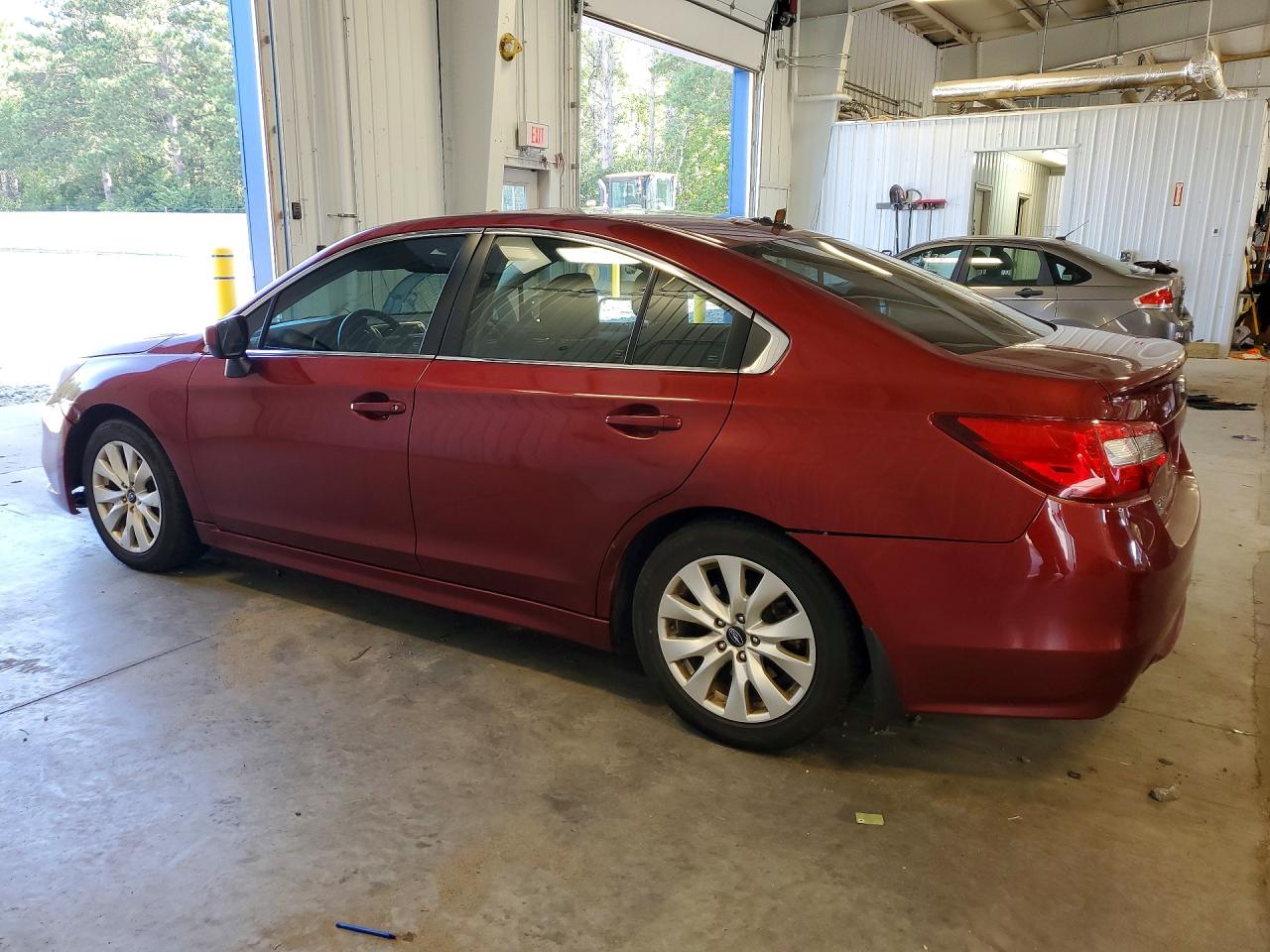 2017 SUBARU LEGACY 2.5I PREMIUM — снимка 2