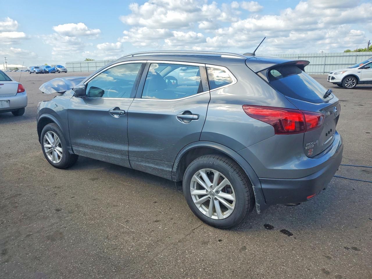 2018 NISSAN ROGUE SPORT SV — снимка 2