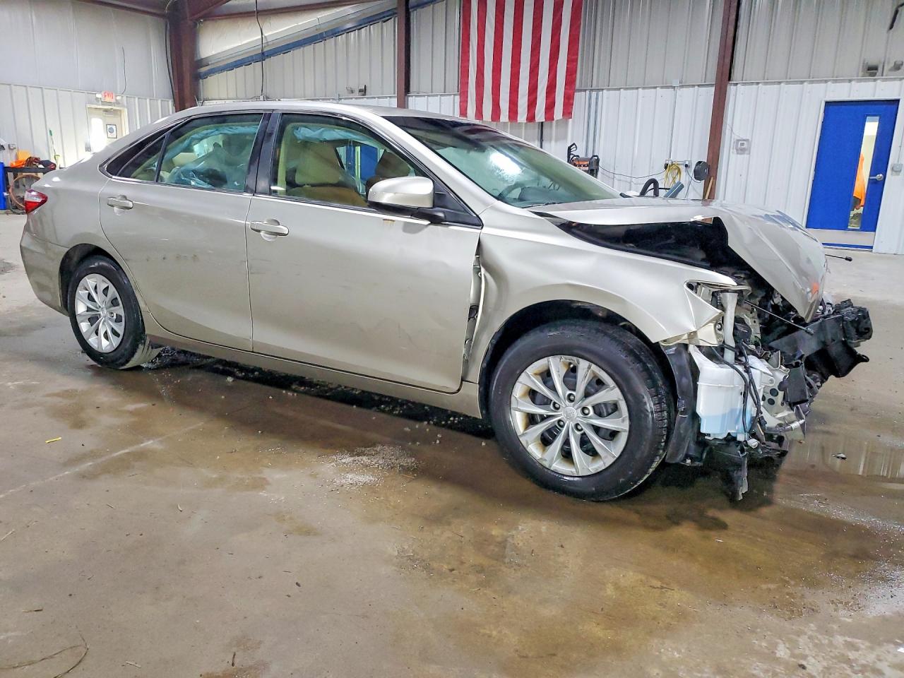 2017 TOYOTA CAMRY LE — снимка 4