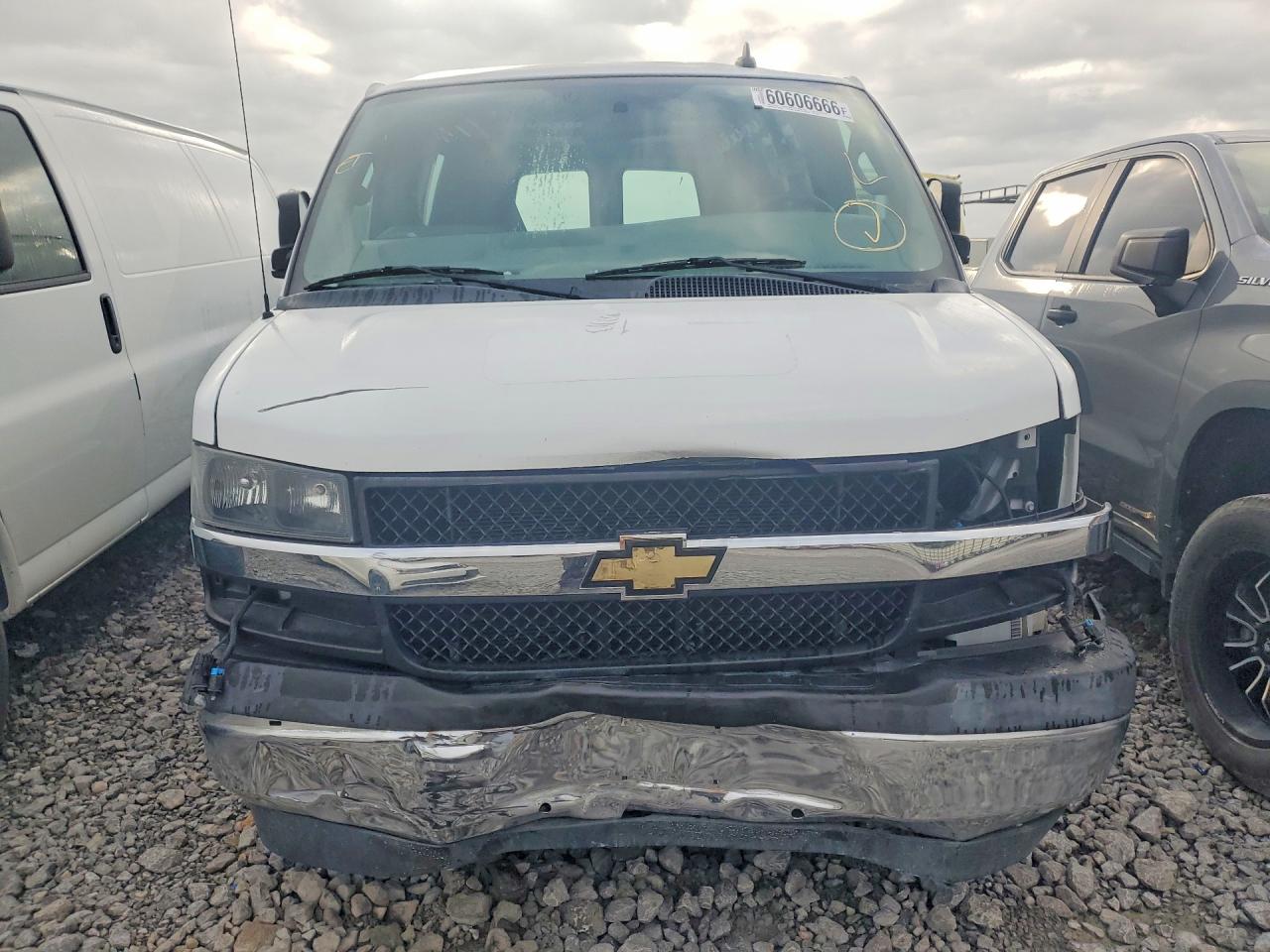 2020 CHEVROLET EXPRESS G2500 — снимка 5