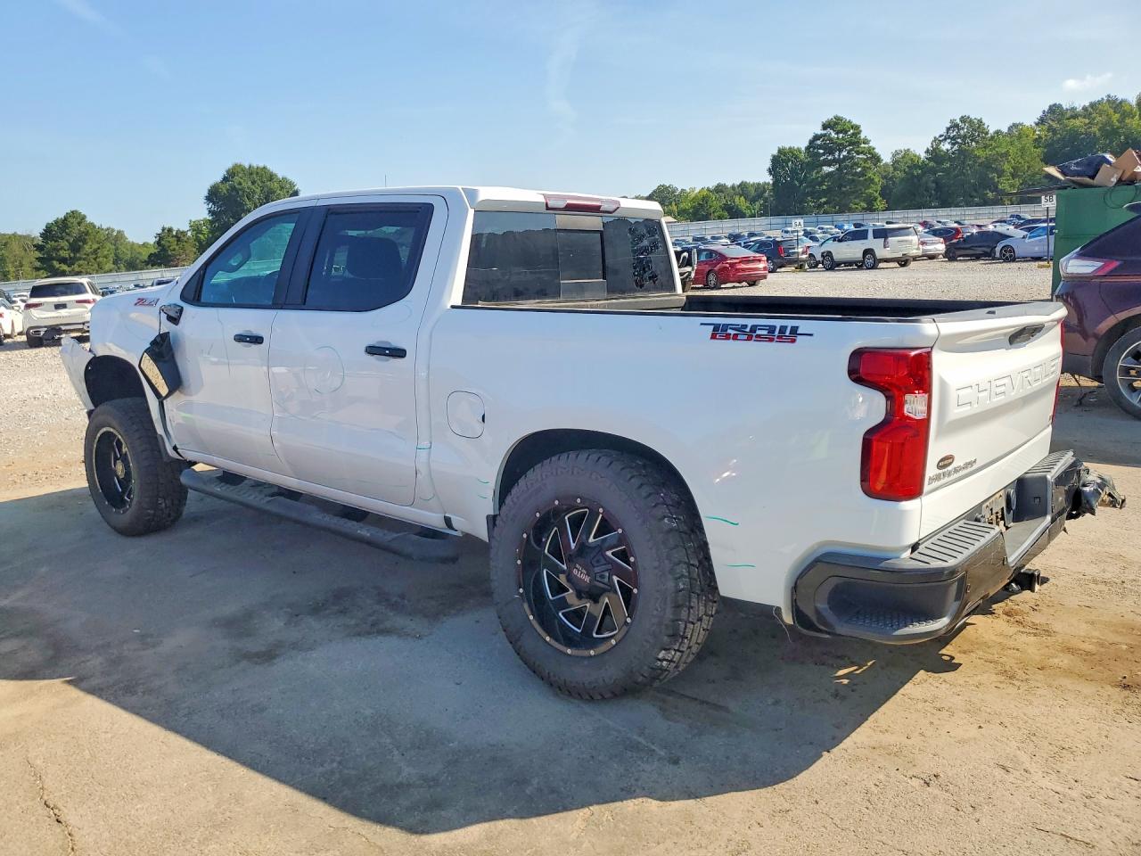2019 CHEVROLET SILVERADO K1500 LT TRAIL BOSS — снимка 2