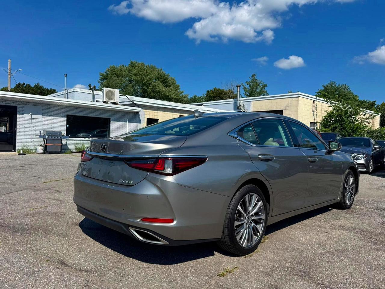 2020 LEXUS ES 350 — снимка 4