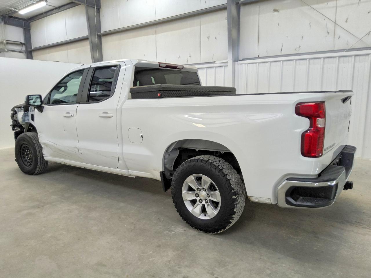2021 CHEVROLET SILVERADO C1500 LT — снимка 2