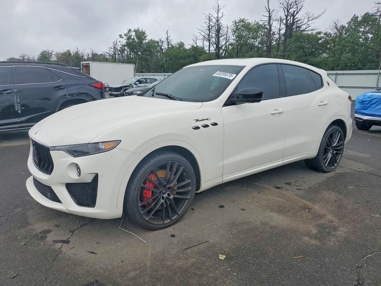 2022 MASERATI LEVANTE MODENA