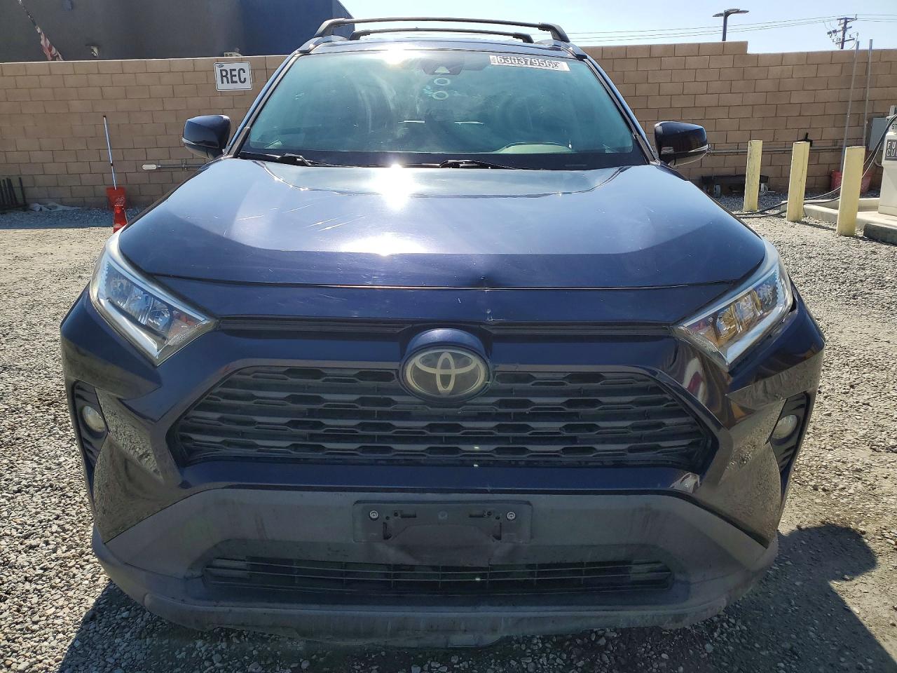 2020 TOYOTA RAV4 XLE — снимка 5