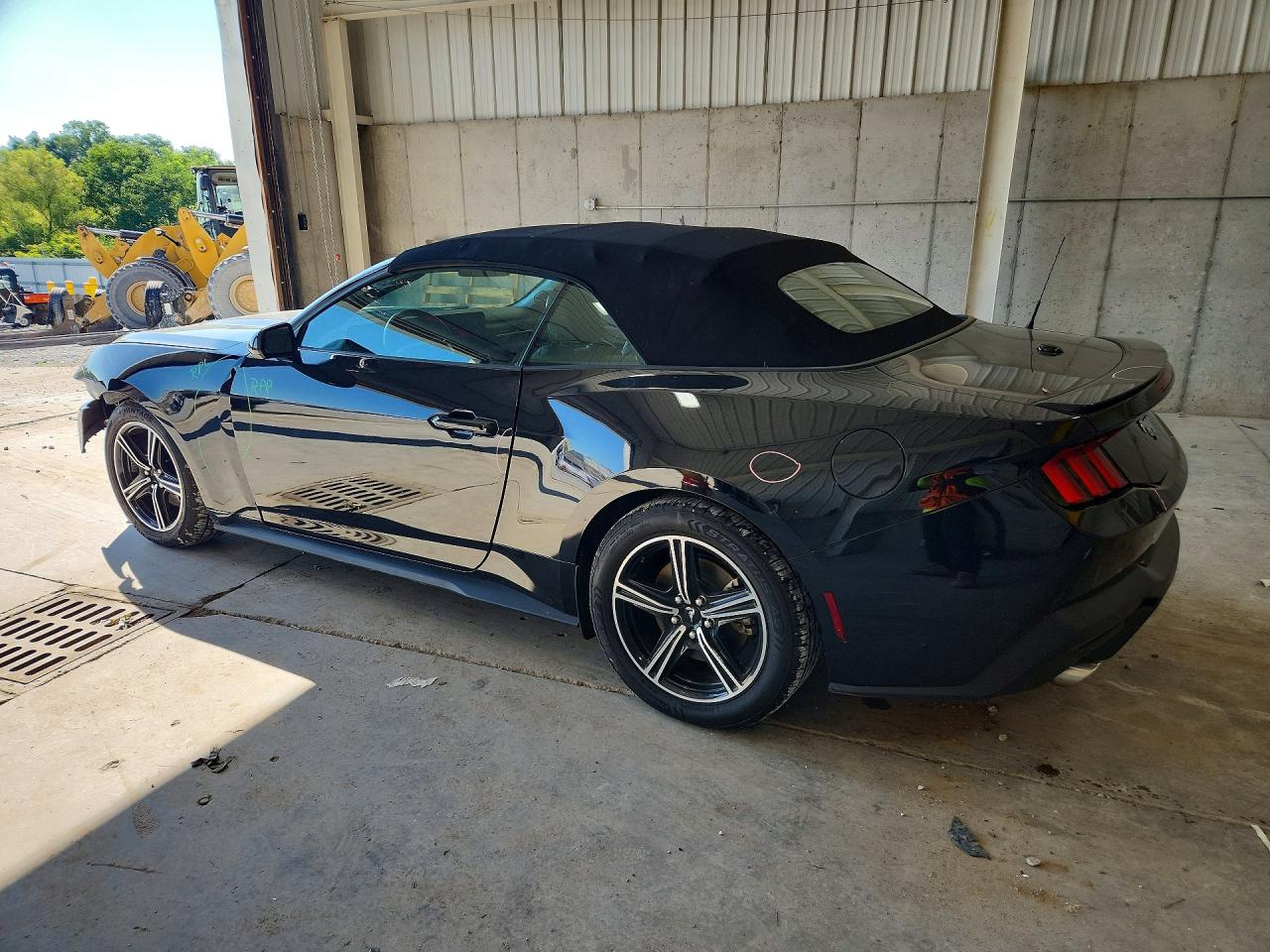2024 FORD MUSTANG BASE — снимка 2