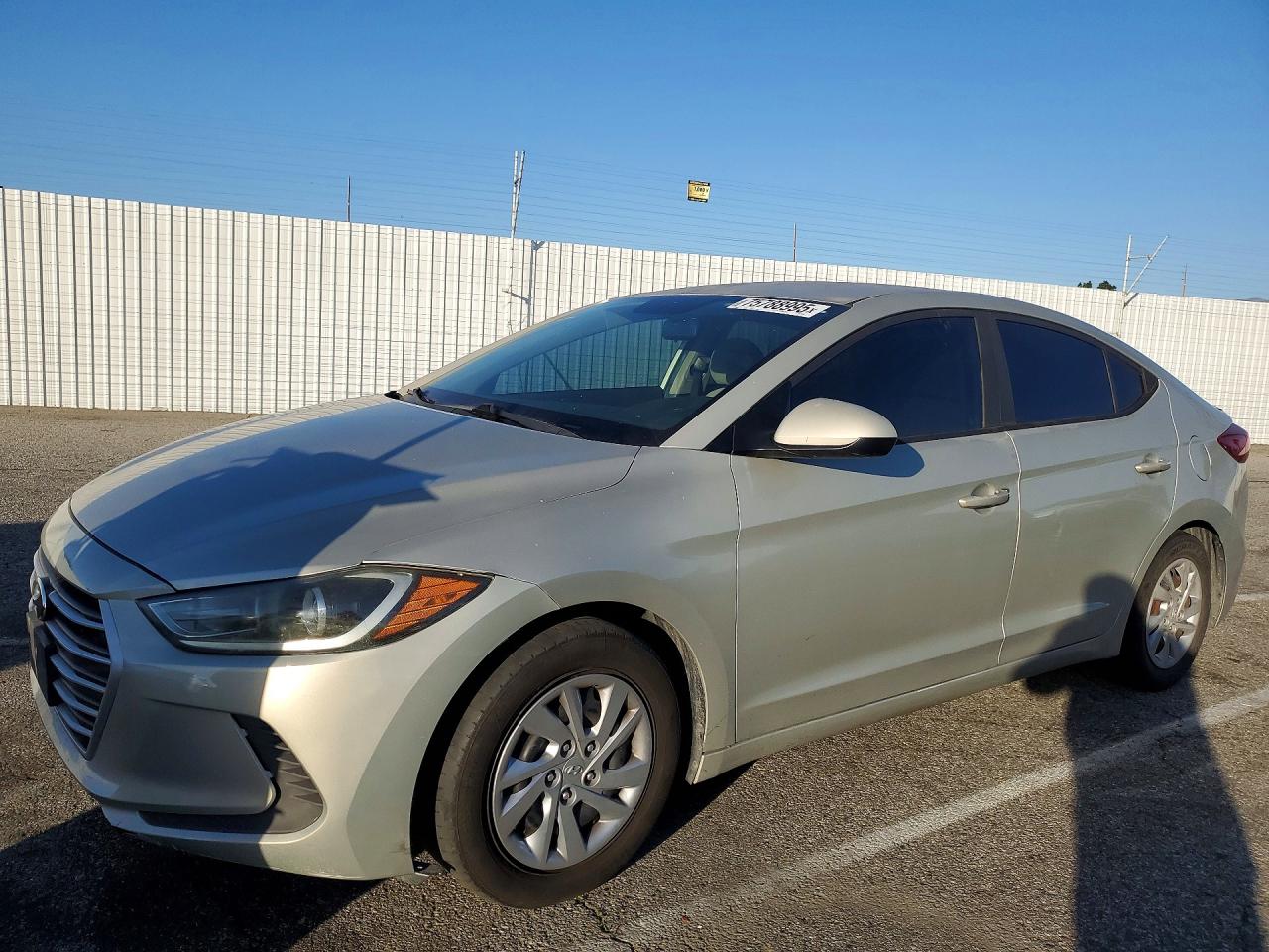 2017 HYUNDAI ELANTRA SE