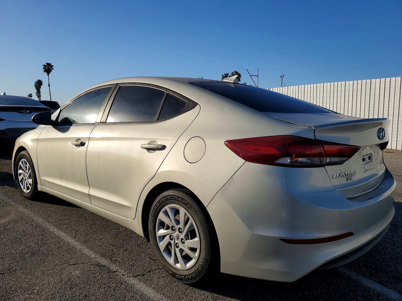 2017 HYUNDAI ELANTRA SE — снимка 2