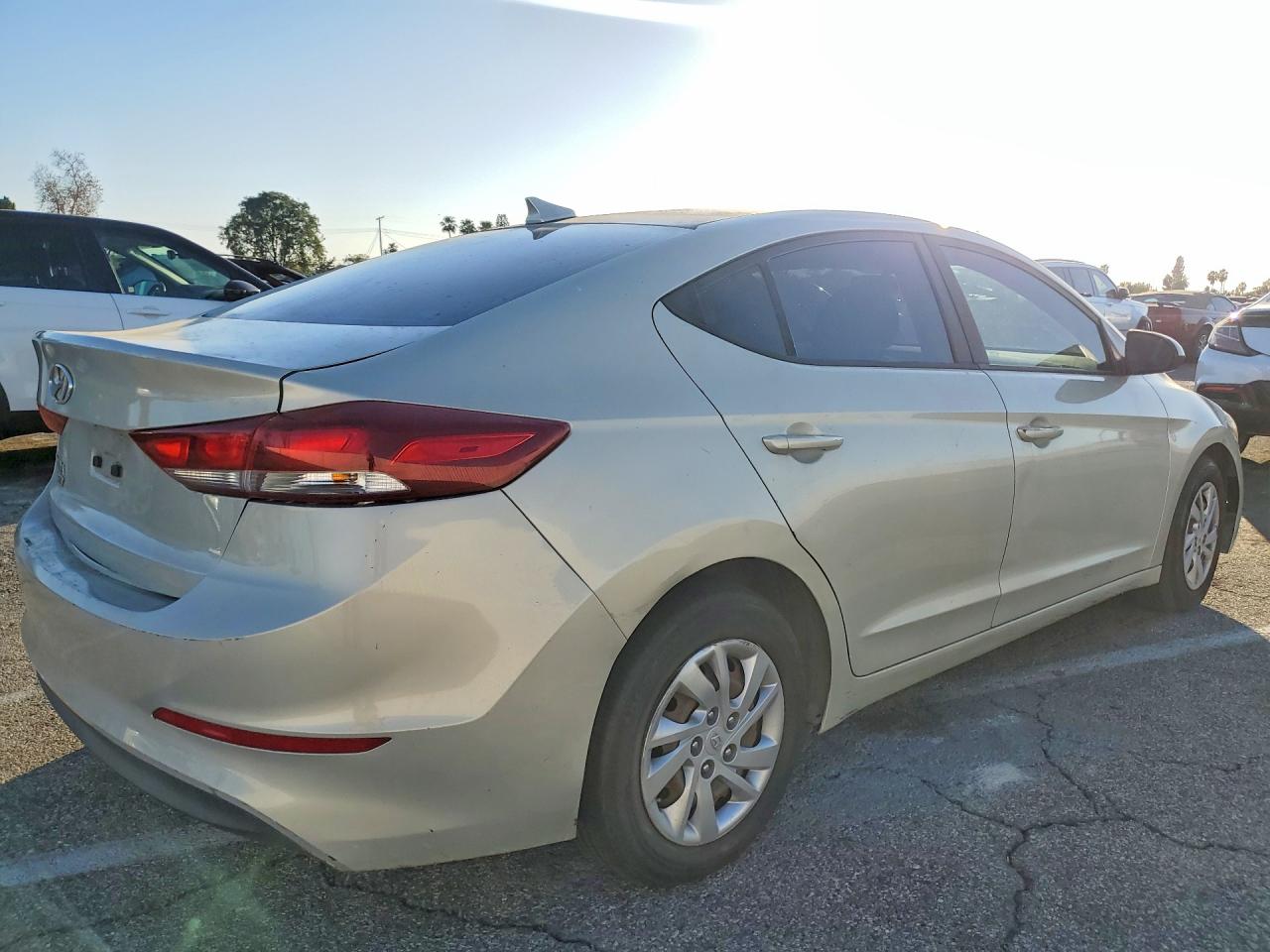 2017 HYUNDAI ELANTRA SE — снимка 3