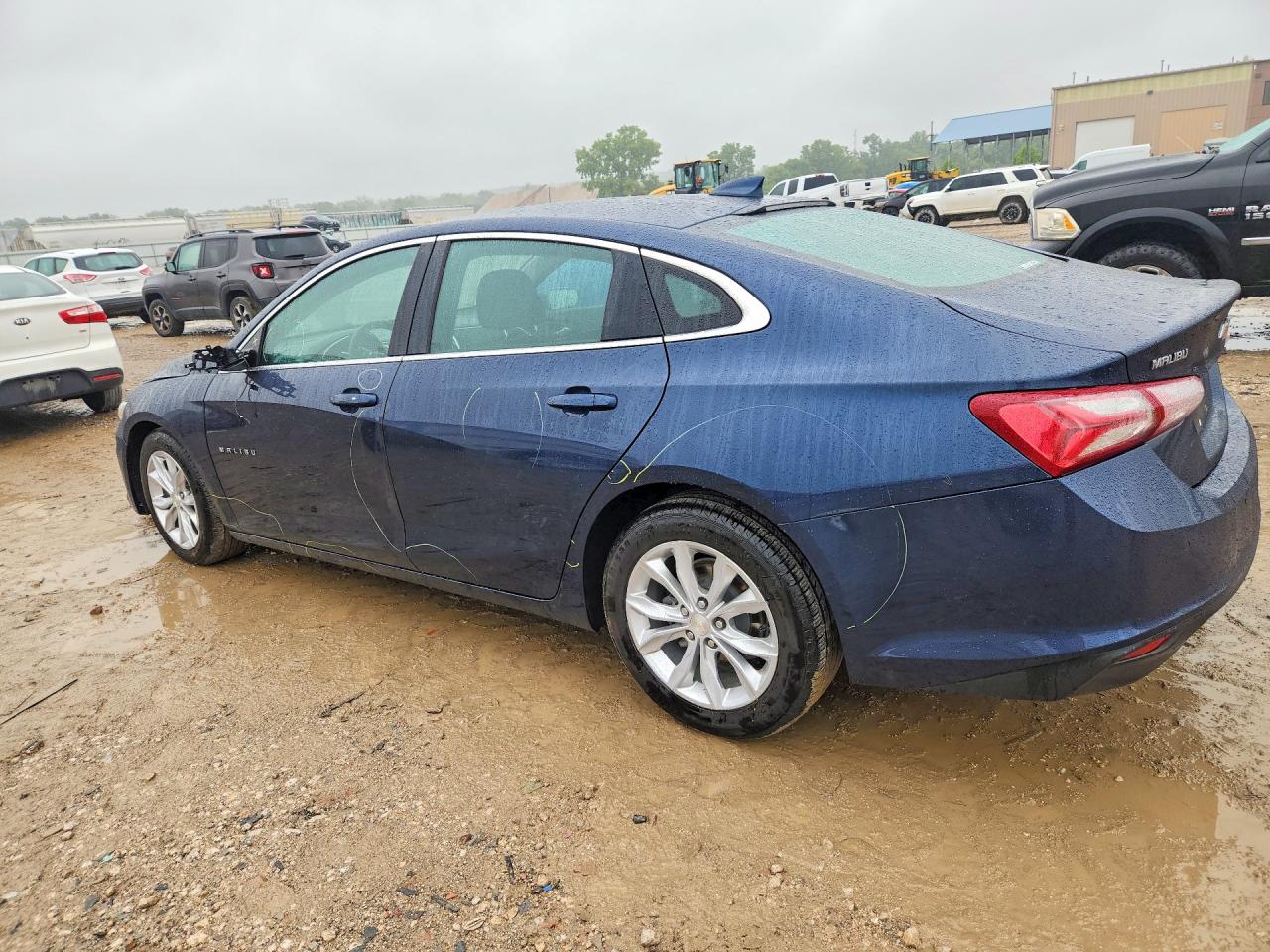 2021 CHEVROLET MALIBU LT — снимка 2