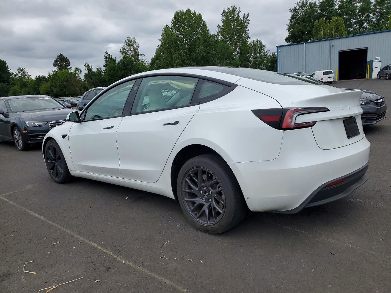 2025 TESLA MODEL 3 — снимка 2