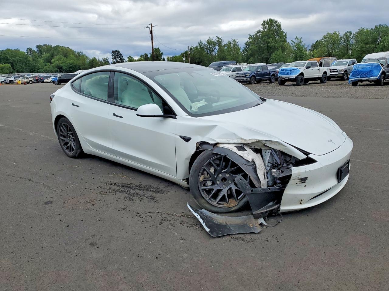 2025 TESLA MODEL 3 — снимка 4