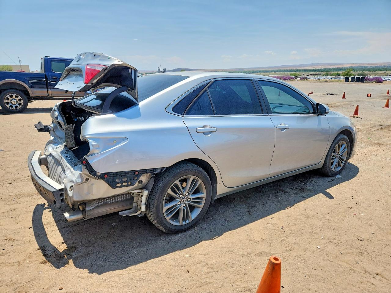 2017 TOYOTA CAMRY SE — снимка 3
