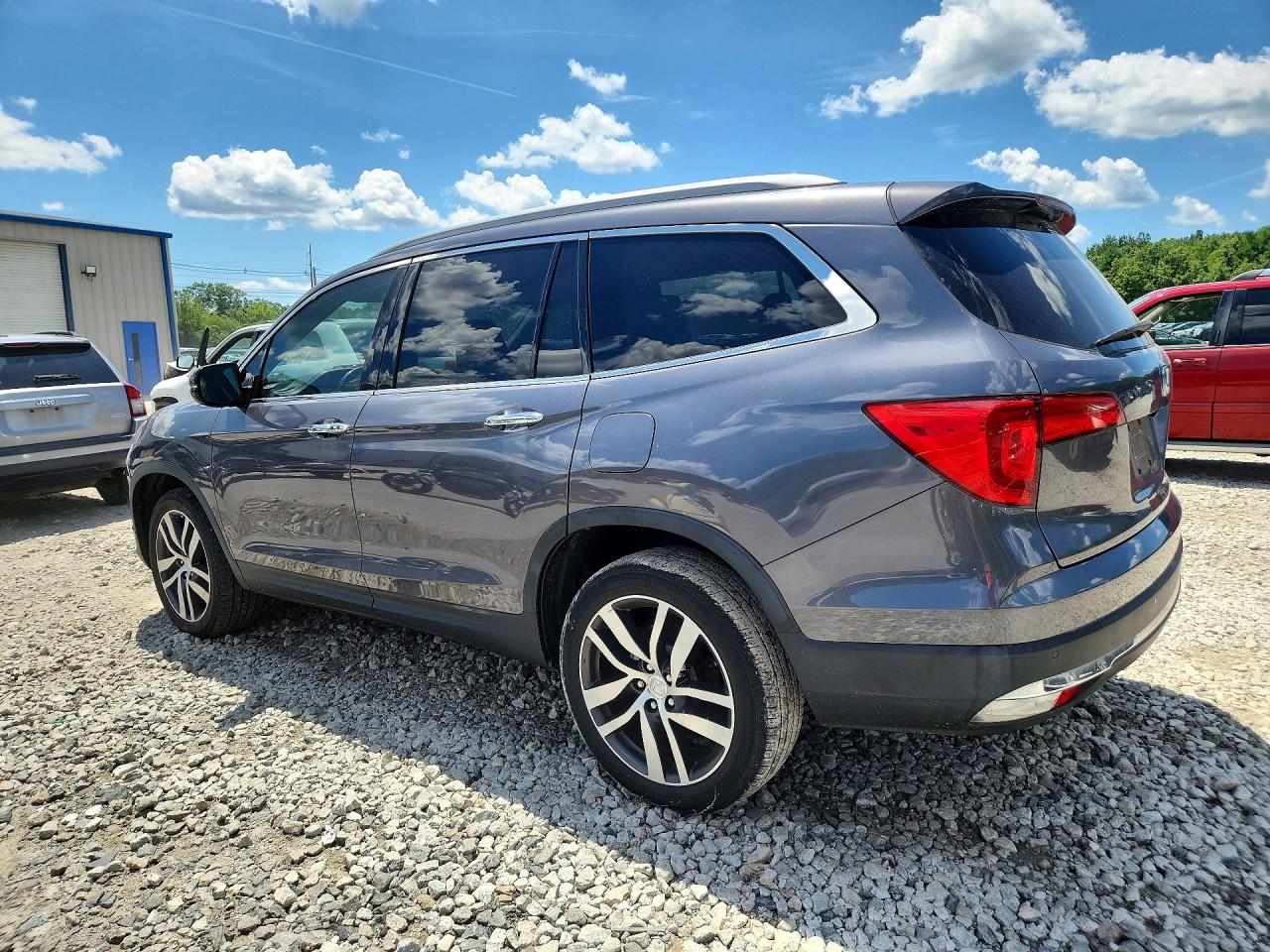 2016 HONDA PILOT ELITE — снимка 2