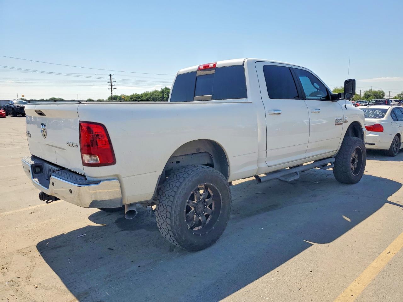 2016 RAM 2500 SLT — снимка 3