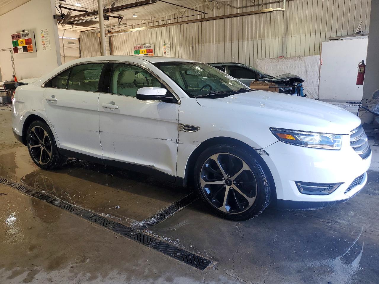 2015 FORD TAURUS SEL — снимка 4