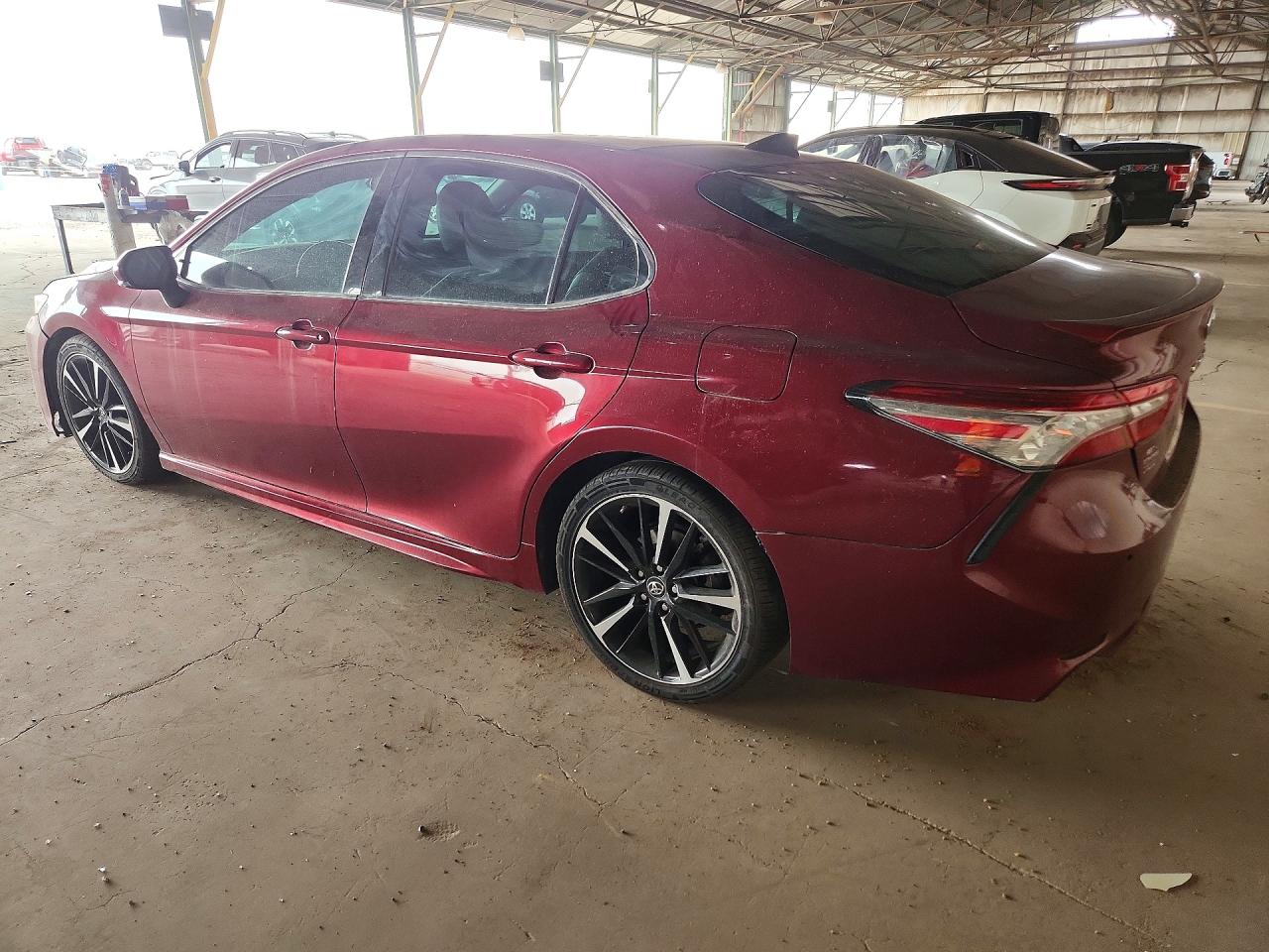 2018 TOYOTA CAMRY XSE V6 — снимка 2