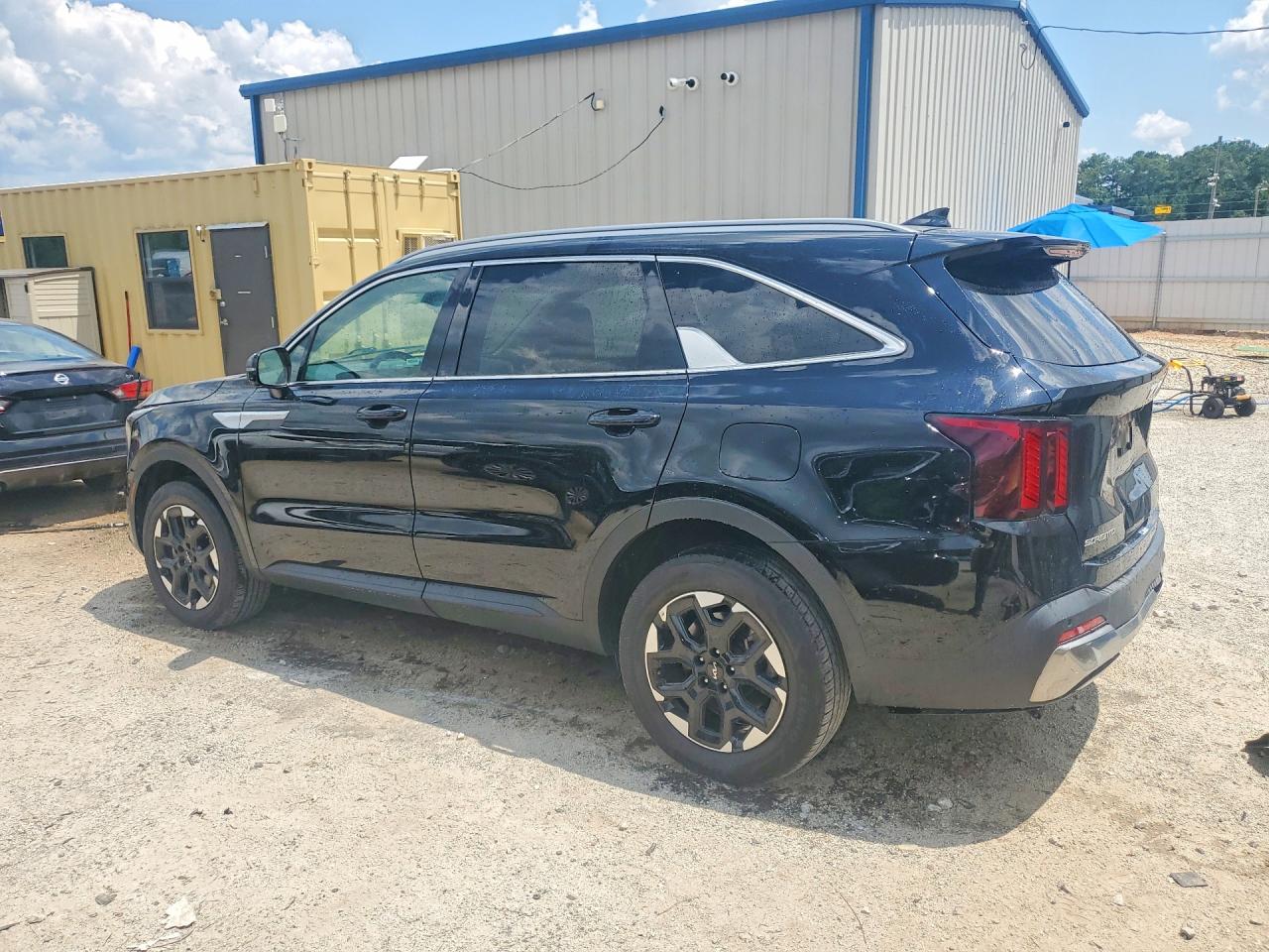 2024 KIA SORENTO S — снимка 2