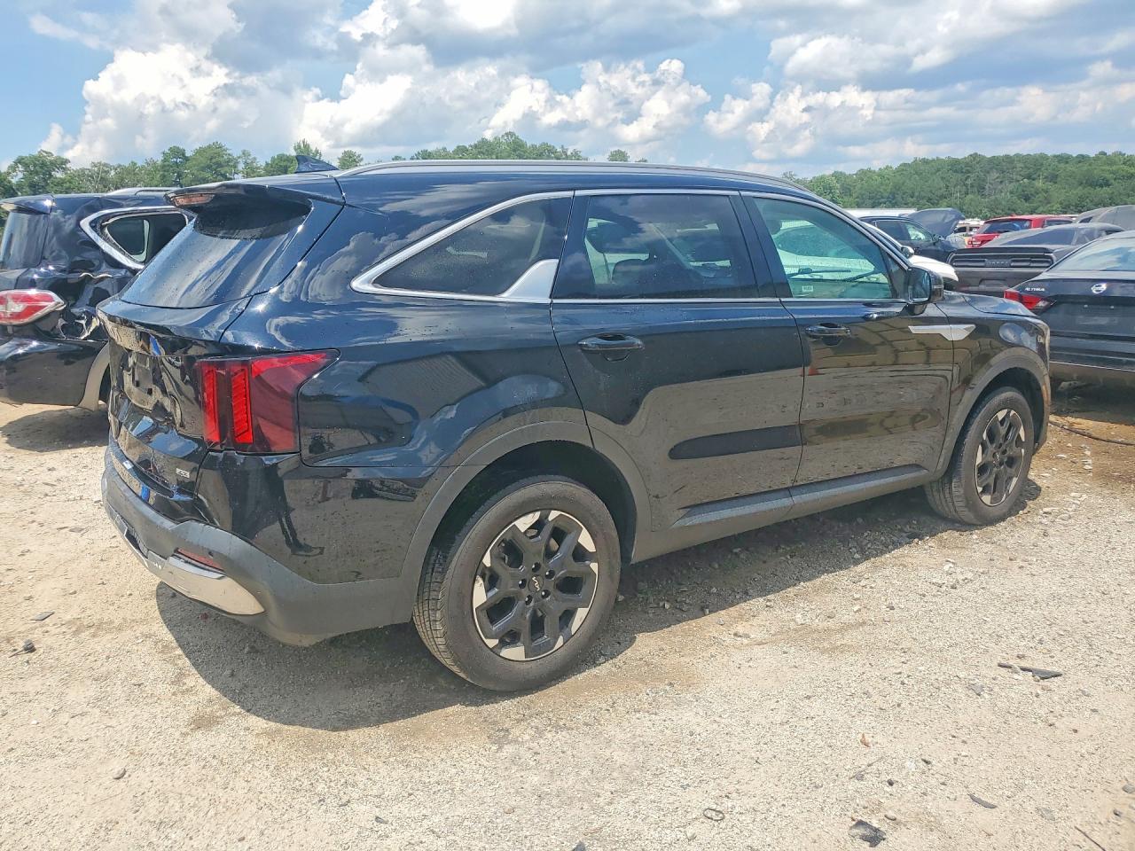 2024 KIA SORENTO S — снимка 3