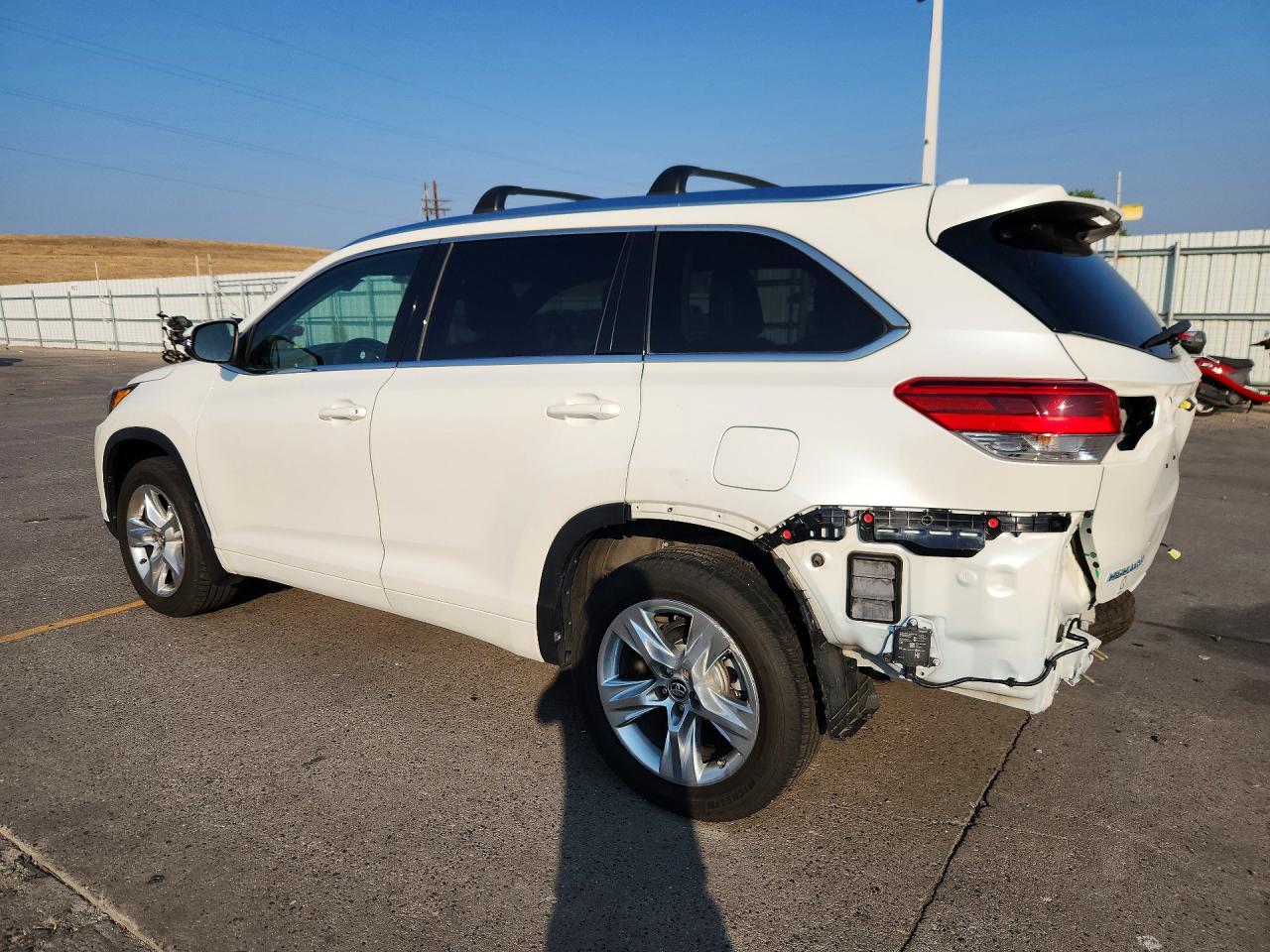2019 TOYOTA HIGHLANDER LIMITED — снимка 2