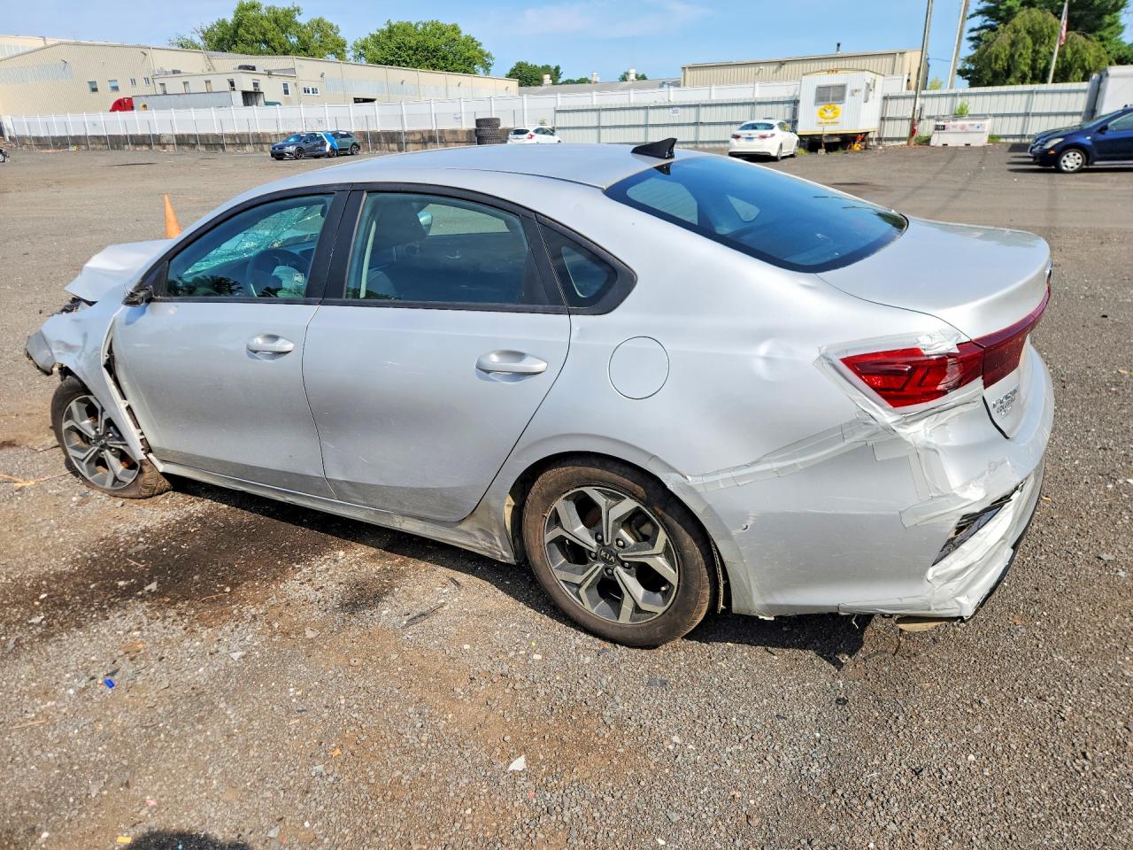 2021 KIA FORTE LXS — снимка 2
