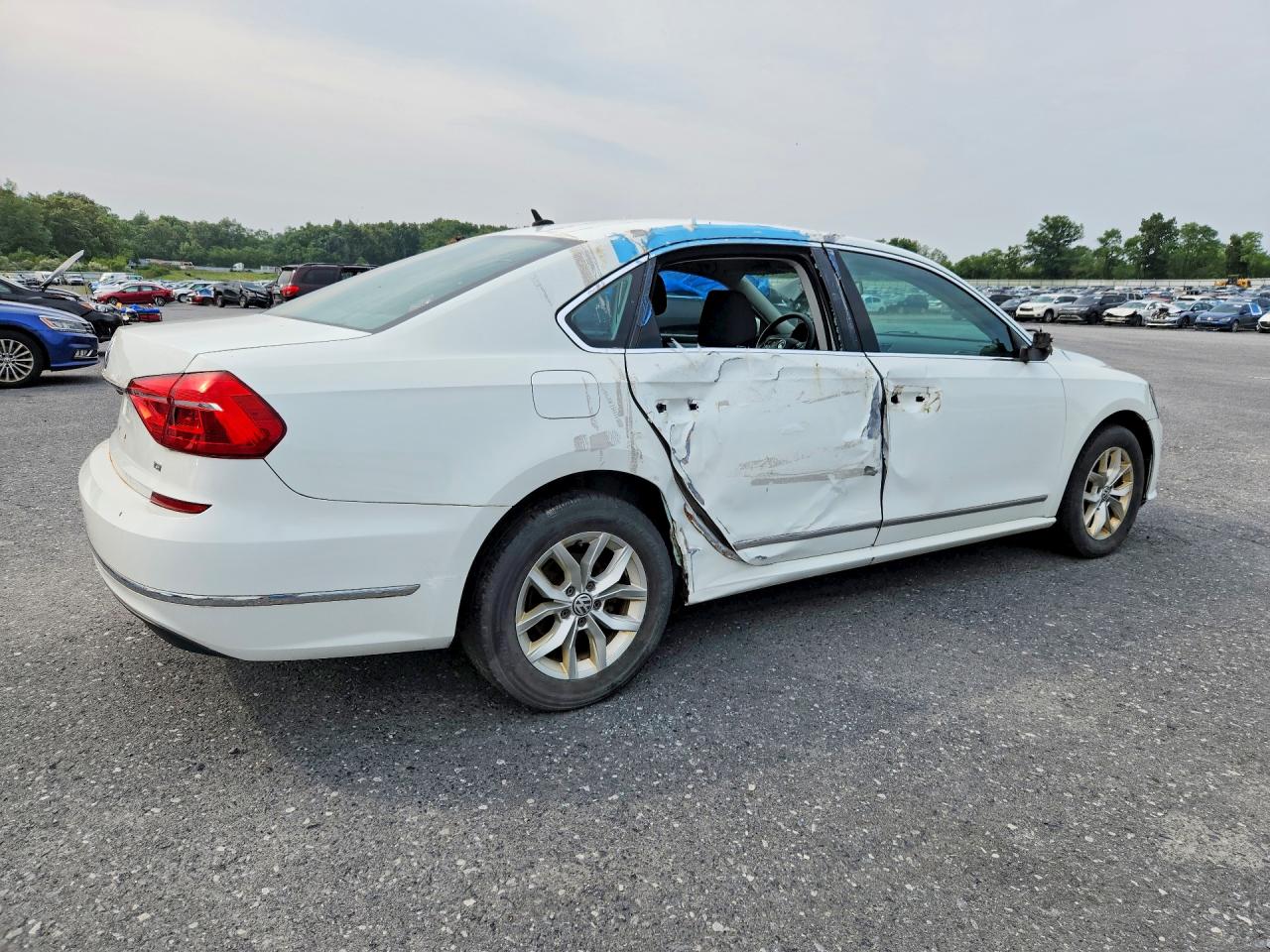 2016 VOLKSWAGEN PASSAT S — снимка 3