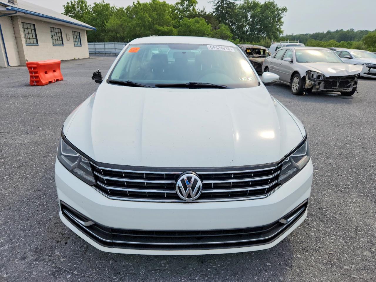 2016 VOLKSWAGEN PASSAT S — снимка 5