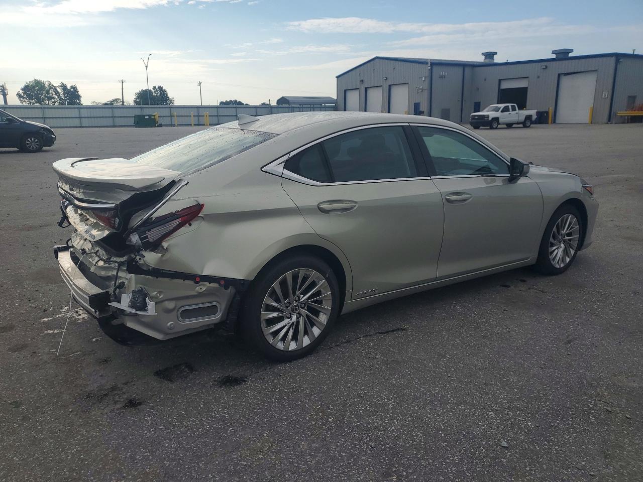 2020 LEXUS ES 300H ULTRA LUXURY — снимка 3